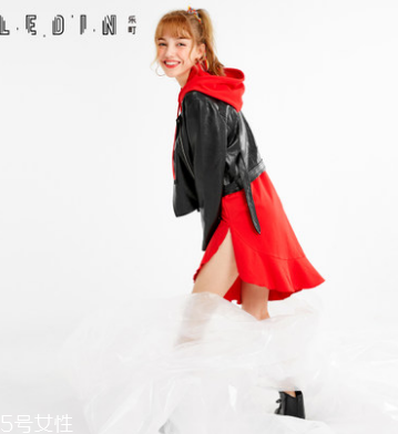 朋克風女生穿衣 朋克和冬日更搭！