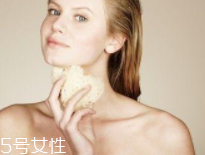 頸紋霜怎么選擇？視黃醇等成分有作用