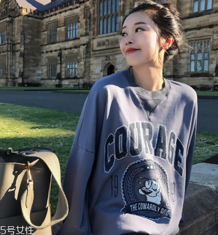 衛(wèi)衣可以單穿嗎？單穿一定要洗干凈