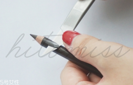 眉筆怎么削？最省眉筆的削法