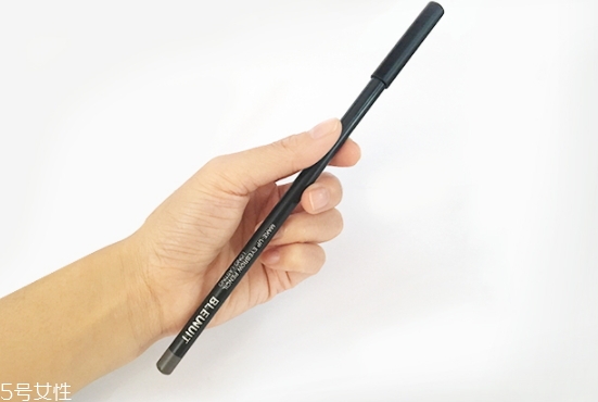 眉筆可以帶上飛機(jī)嗎？一般可以帶幾只