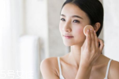 裸妝眼影怎么選？色號接近膚色