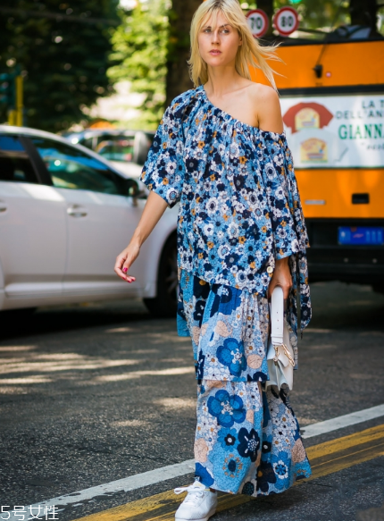 o型腿穿什么裙子好看？美美長裙才撩人