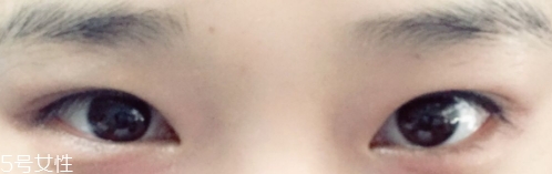 染眉膏和睫毛膏的區(qū)別 不要混合使用 染眉膏和睫毛膏的區(qū)別 不要混合使用