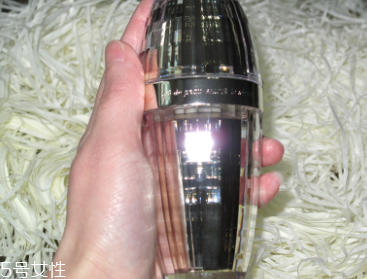 CPB精華肌底液適合敏感皮嗎？成分溫和