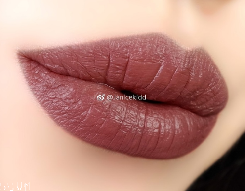 ysl新款啞光唇釉好用嗎？持久不拔干