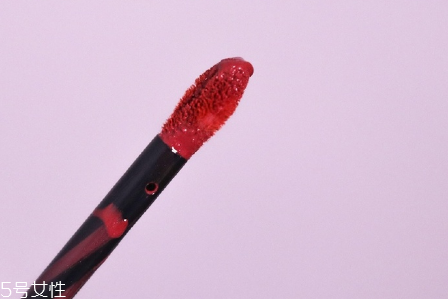 ysl圣羅蘭銀管唇釉好用嗎？蜜糖一樣水潤(rùn)柔滑