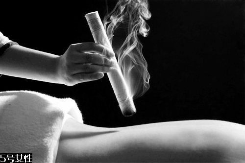 艾草可以熏肚臍嗎 具有保健作用 艾草可以熏肚臍嗎 具有保健作用