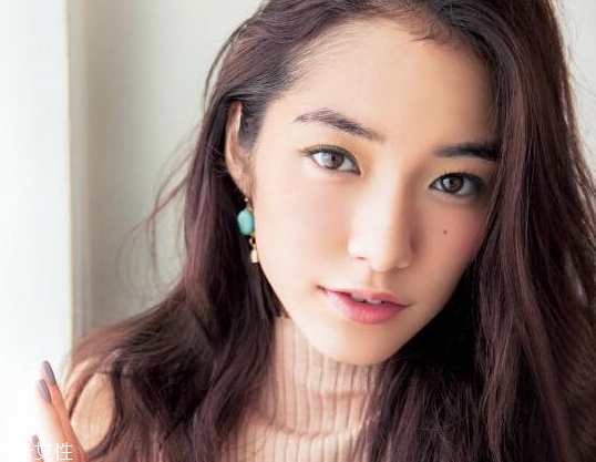 唇釉怎么涂均勻？涂出滿(mǎn)滿(mǎn)女人味