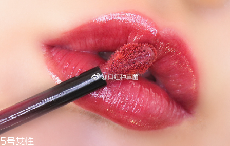 ysl圣羅蘭銀管唇釉好用嗎？蜜糖一樣水潤(rùn)柔滑