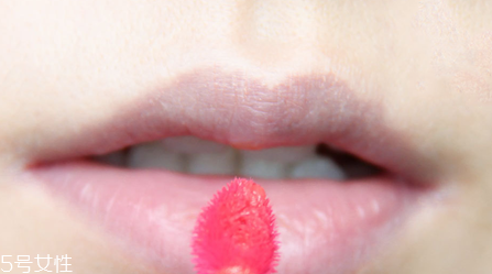 唇釉是什么東西？俗稱液體口紅