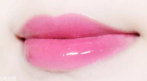 mac口紅哪個(gè)色號(hào)好看又百搭？超全試色