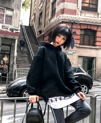 衛(wèi)衣怎么穿顯腿長？教你穿出大長腿