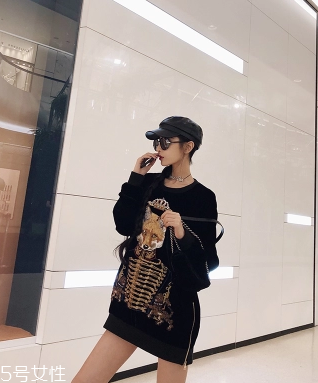 衛(wèi)衣怎么穿顯腿長？教你穿出大長腿