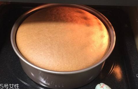 烤箱烤蛋糕上下火嗎 烤箱上下火的區(qū)別 烤箱烤蛋糕上下火嗎 烤箱上下火的區(qū)別