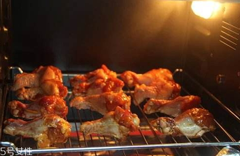 烤箱烤雞腿時(shí)間溫度 烤箱烤雞腿小技巧 烤箱烤雞腿時(shí)間溫度 烤箱烤雞腿小技巧