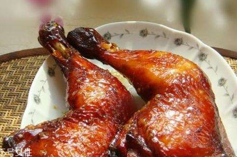 烤箱烤雞腿用包錫箔紙嗎 烤箱烤雞腿注意事項 烤箱烤雞腿用包錫箔紙嗎 烤箱烤雞腿注意事項