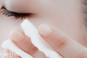 化妝棉濕敷多久好？五分鐘就好