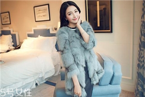 皮草什么顏色最顯氣質(zhì)？今年最流行的皮草顏色都在這了