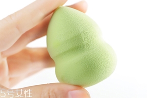 立體化妝粉撲有哪些用途？小身材大功效