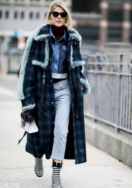 藍(lán)色皮草怎么搭配？盡顯高貴迷人氣質(zhì)