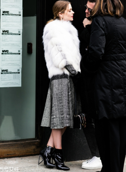 白色皮草怎么搭配？專屬于冬季的圣潔女神范兒