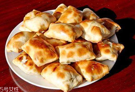 烤箱烤包子的時間溫度 又香又脆的烤包子 烤箱烤包子的時間溫度 又香又脆的烤包子