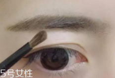 新買的眉粉刷有騷味是怎么回事？羊毛質(zhì)地正常現(xiàn)象