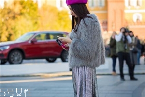 灰色皮草怎么搭配？這樣就能輕松駕馭