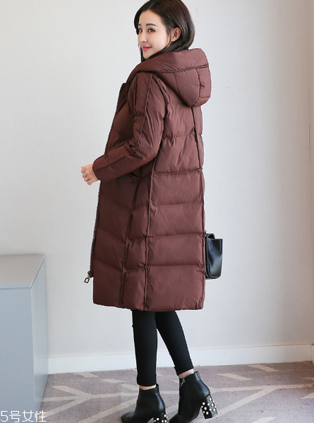 小個(gè)子女生適合什么款式棉服？打造冬日浪漫情緣