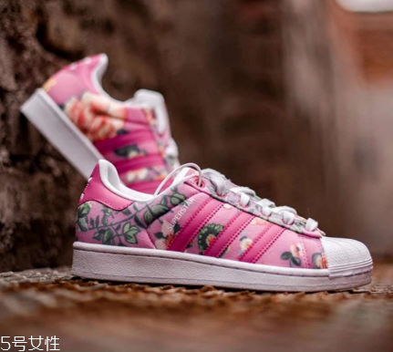 2018流行什么款式板鞋？超火的板鞋款式大盤點(diǎn)