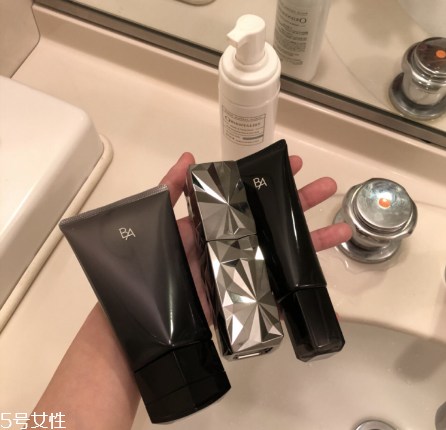 pola黑ba洗面奶好用嗎？挑不出毛病的一款洗面奶