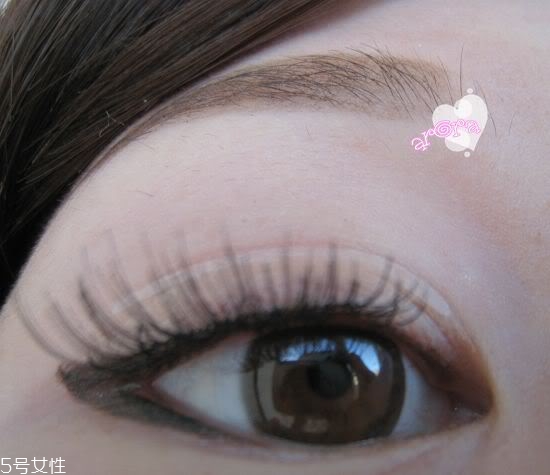 雙眼皮貼哪個(gè)牌子好？雙眼皮貼這樣貼最好看