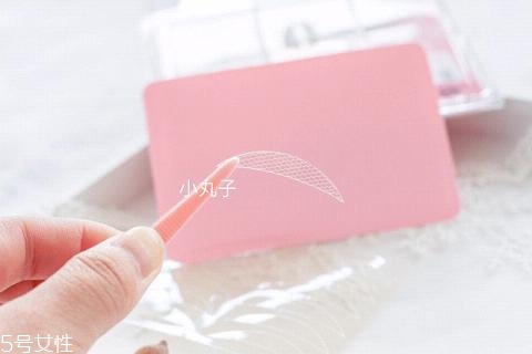 蕾絲雙眼皮貼好用嗎？蕾絲雙眼皮貼教程