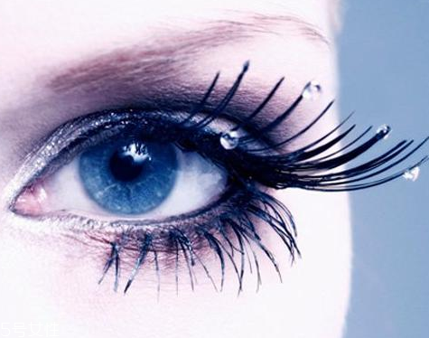 睫毛膏保質(zhì)期一般是多久？過期的睫毛膏還能這樣用