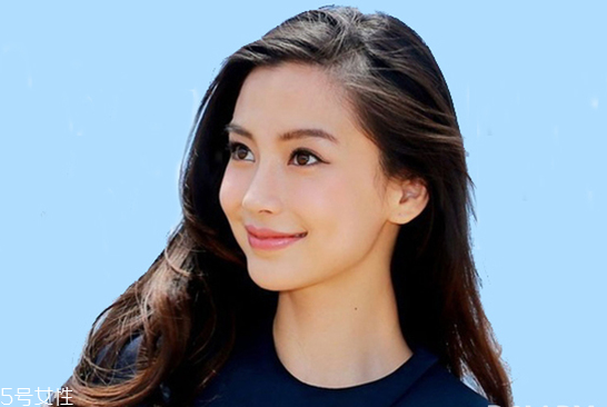 蕾絲雙眼皮貼先化妝嗎？蕾絲雙眼皮貼怎這樣用