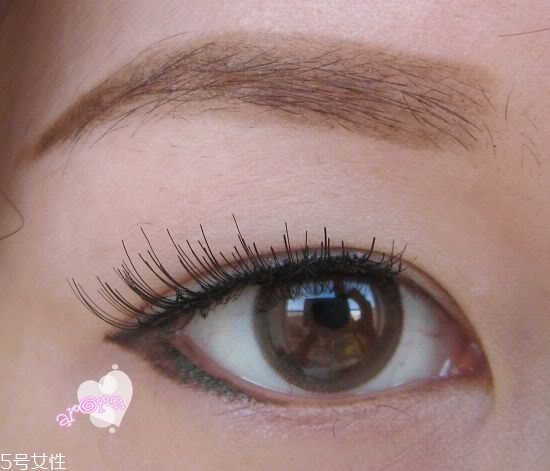 雙眼皮貼哪個(gè)牌子好？雙眼皮貼這樣貼最好看