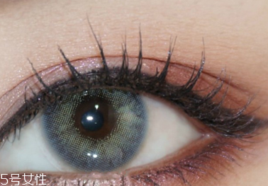 怎樣讓睫毛變長(zhǎng)變翹？下眼線還可以畫出來