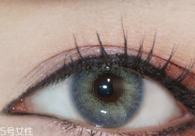 怎樣讓睫毛變長(zhǎng)變翹？下眼線還可以畫出來
