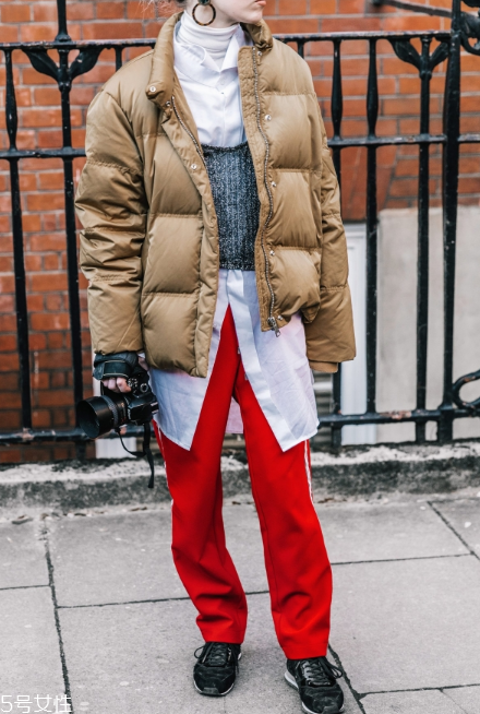 x型腿穿什么褲子好看？輕松教你打造完美腿型