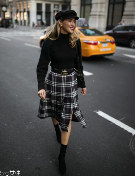 黑色高領(lǐng)毛衣怎么搭配？混搭出時髦著裝