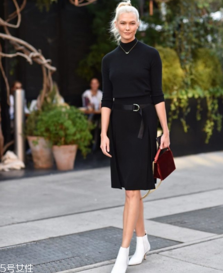 黑色高領(lǐng)毛衣怎么搭配？混搭出時髦著裝