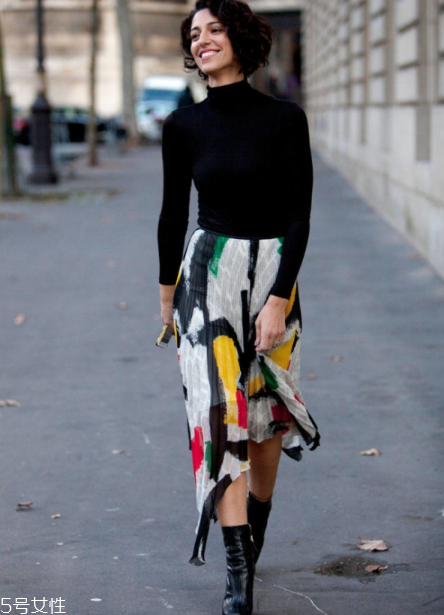 黑色高領(lǐng)毛衣怎么搭配？混搭出時髦著裝