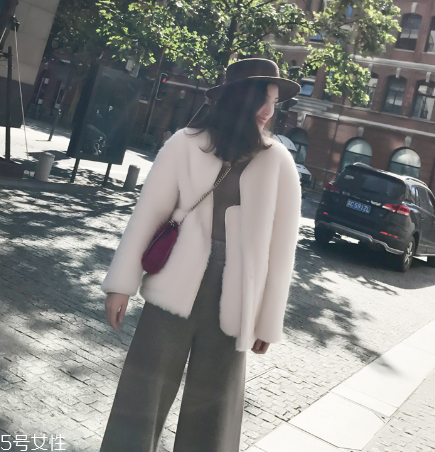 冰島毛怎么清洗？超級(jí)好打理的一種面料