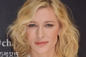 外翻卷發(fā)適合哪些人？御姐氣質(zhì)的臉