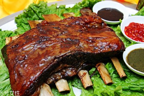 烤箱烤牛排溫度時(shí)間 烤箱烤牛排小技巧 烤箱烤牛排溫度時(shí)間 烤箱烤牛排小技巧