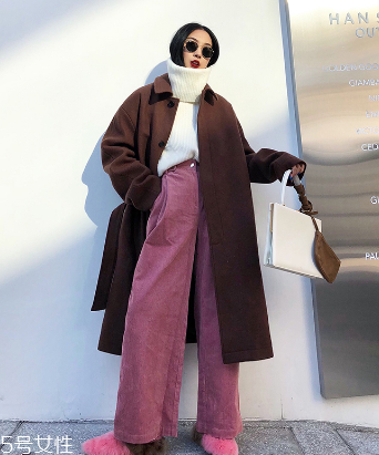 燈芯絨衣服怎么搭配？帶你提升時尚感與高級感