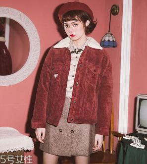 燈芯絨衣服怎么搭配？帶你提升時尚感與高級感