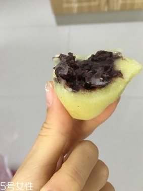 粘豆包蒸多長(zhǎng)時(shí)間能熟？用冷水還是熱水蒸