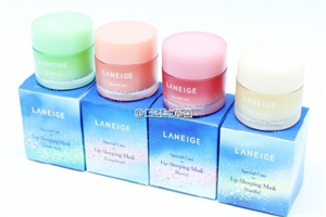 蘭芝限量唇膜哪個好聞？敷唇膜前熱敷效果更好